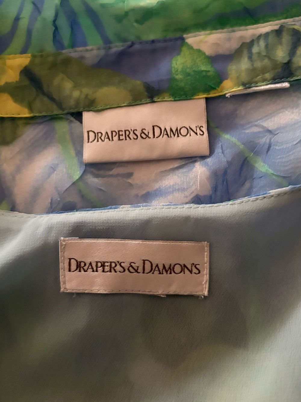 Draper's & Damon's Sheer Tropical Print Blouse with Matching Shell - Picture 7 of 8